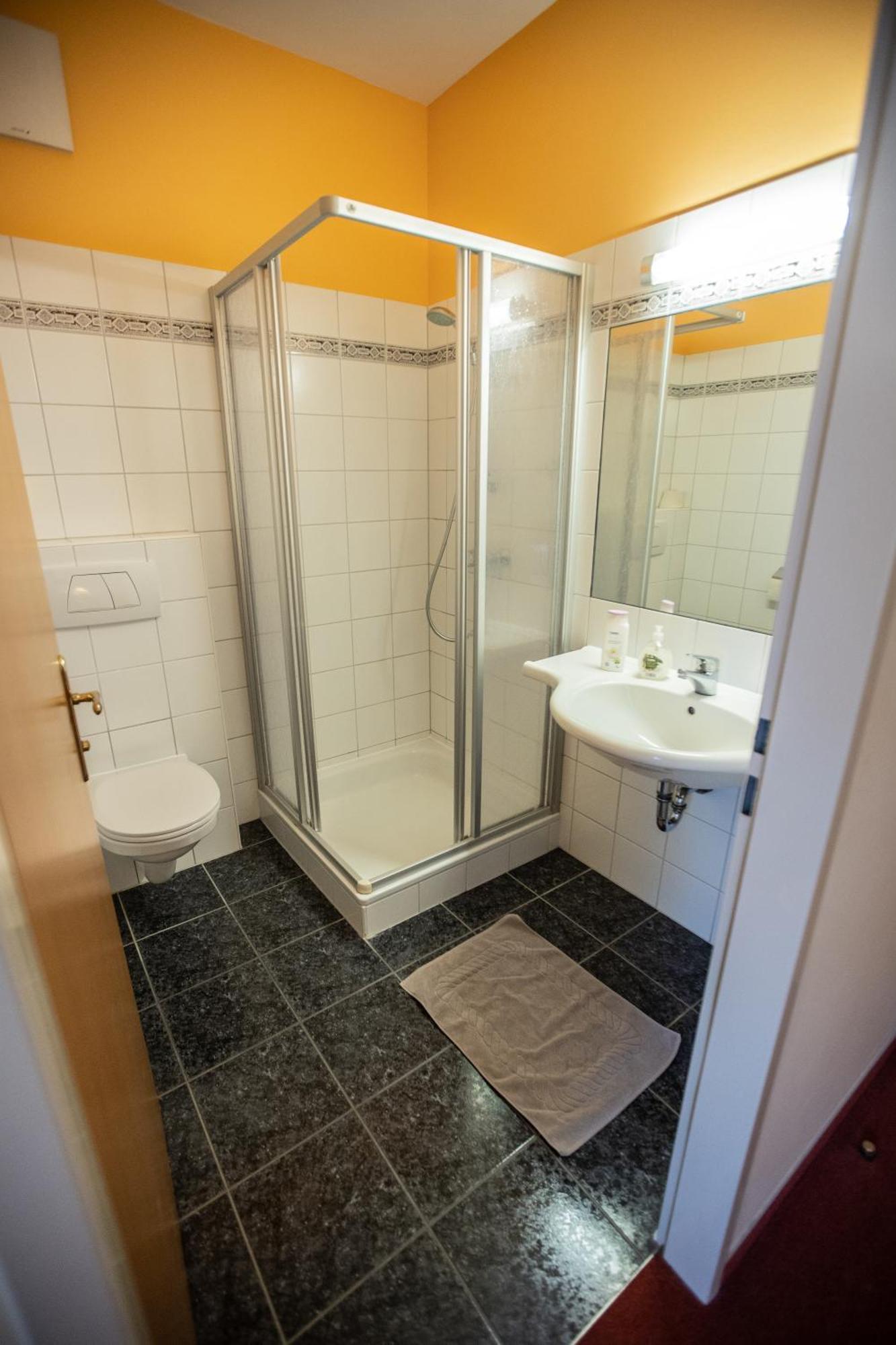Hotel Stadt Wien Bad Schallerbach Bagian luar foto
