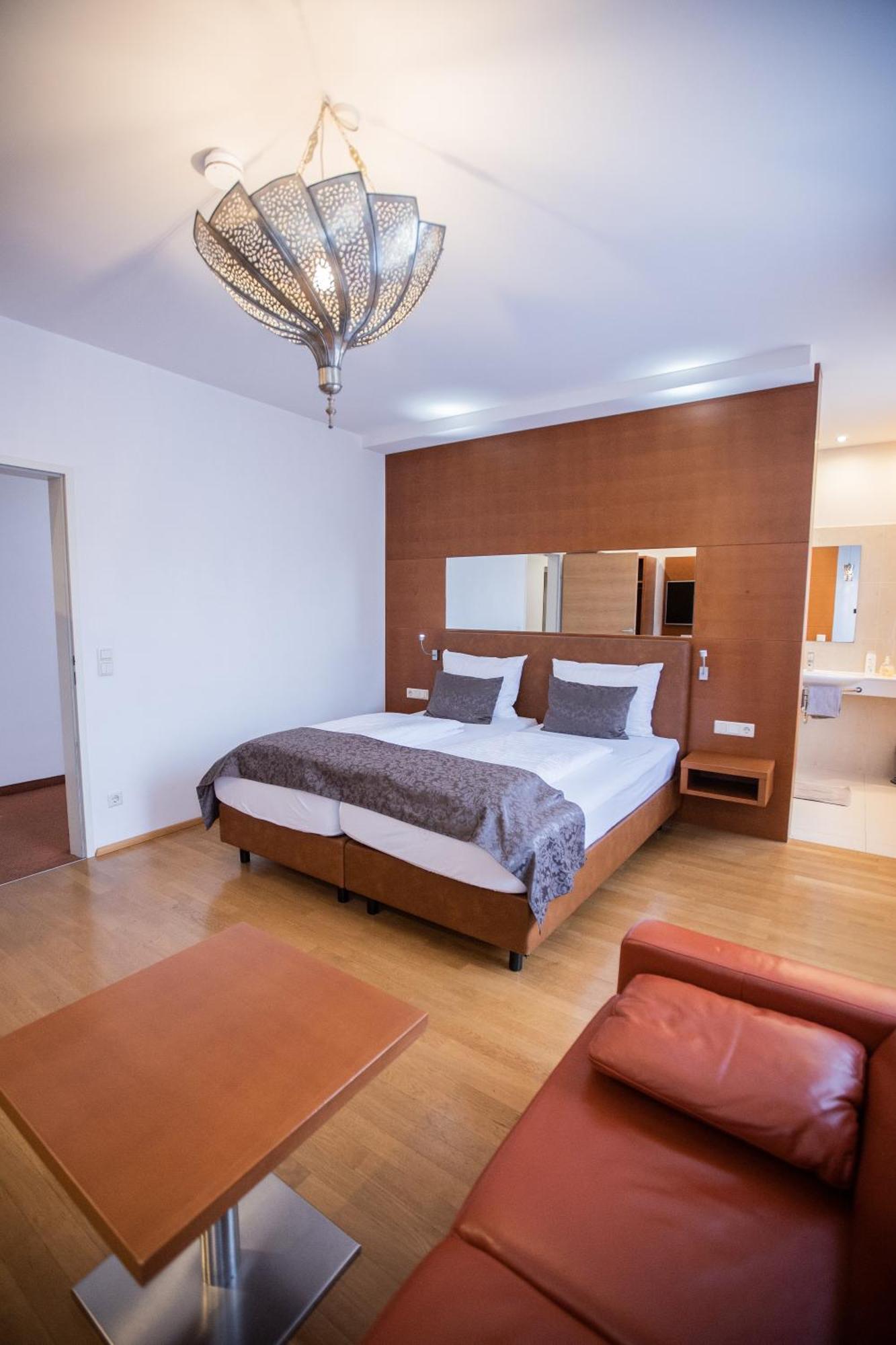 Hotel Stadt Wien Bad Schallerbach Bagian luar foto