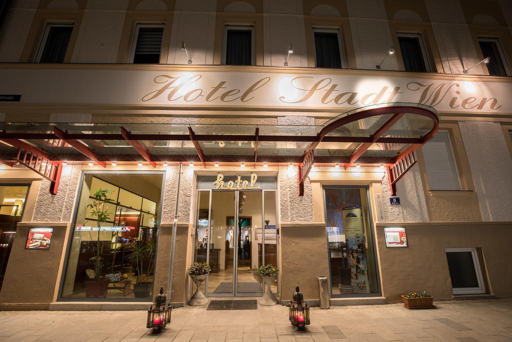 Hotel Stadt Wien Bad Schallerbach Bagian luar foto